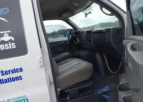 2010 Chevrolet Express G1500 from USA, damaged, VIN 1GCUGADX9A1117100